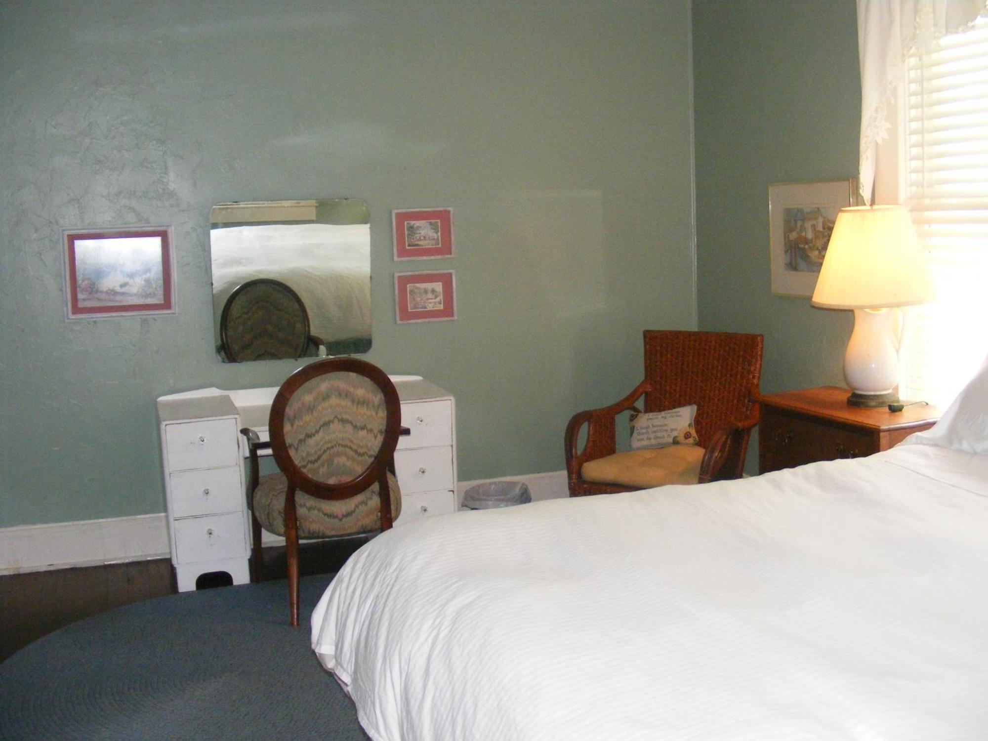 Pricehouseinn Glen Rose Room photo